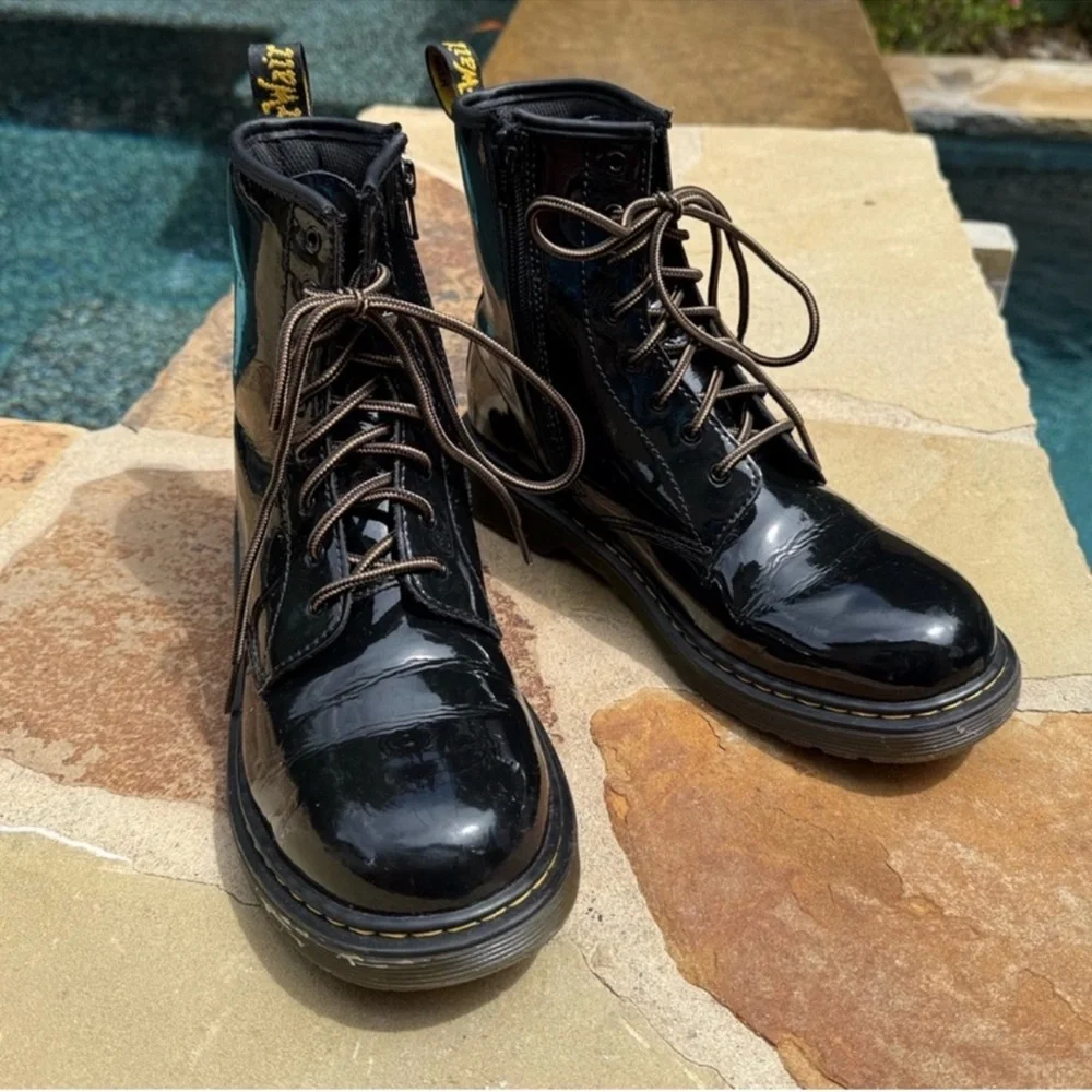 Dr. Martens 1460 Youth Black Patent Leather Side Zip Boots Size‎ 6